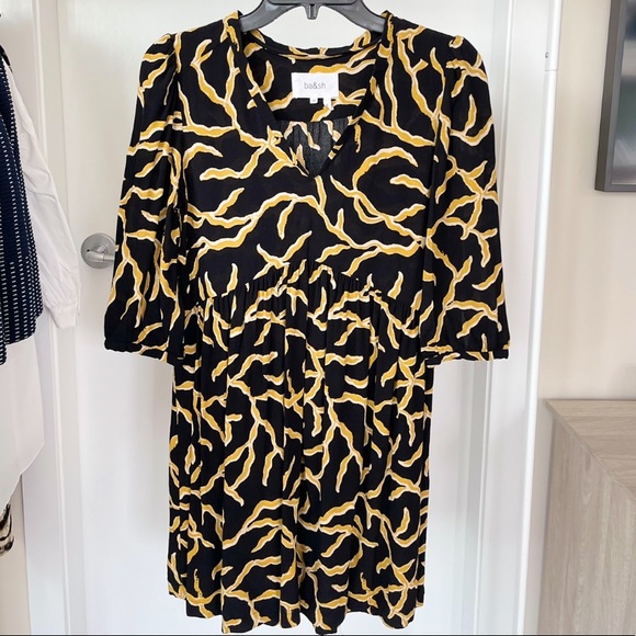❌SOLD❌ Ba&sh dress. All seasons. 100% viscose. Wear very well. T0. Gently worn. - Picture 2 of 3